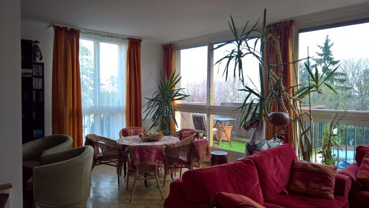 Appartement Meuble Garches Экстерьер фото